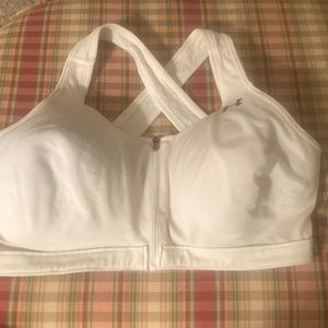 Under Armour zip front bra. Size large
